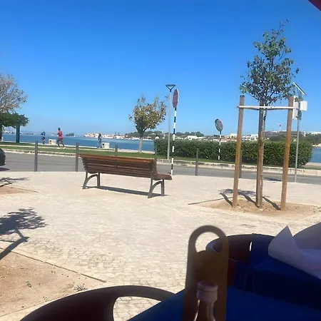 Apartment 2 Bedroom Flat In - Quality *