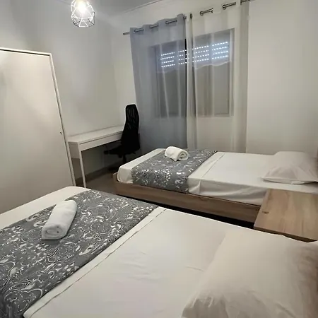Apartment 2 Bedroom Flat In - Quality